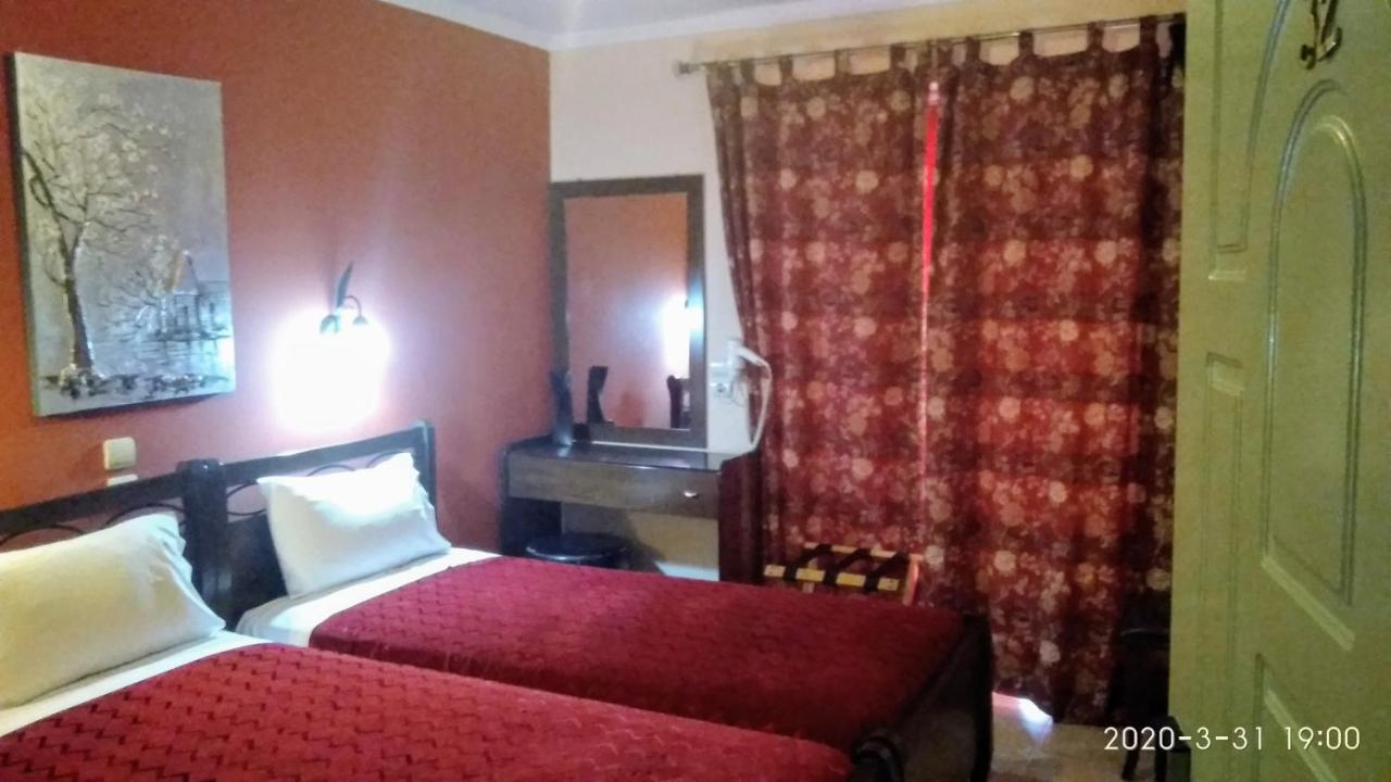 Palatino Hotell Loutra Aidhipsou Exteriör bild
