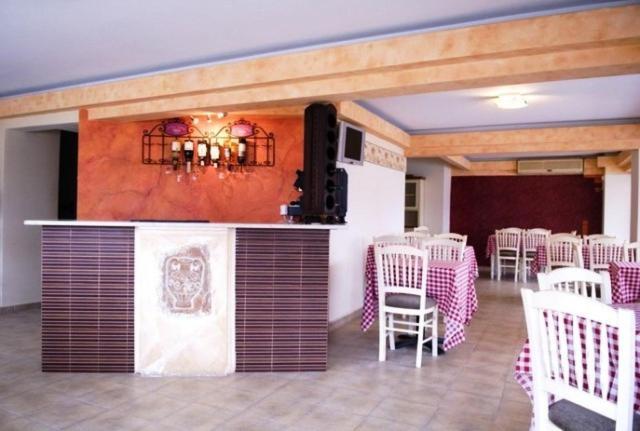 Palatino Hotell Loutra Aidhipsou Exteriör bild