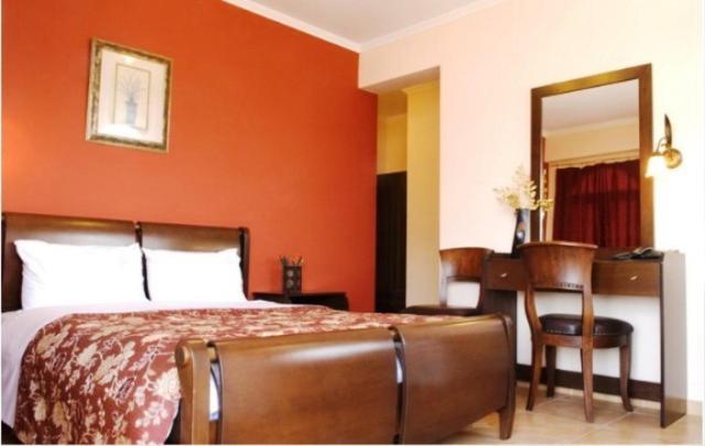 Palatino Hotell Loutra Aidhipsou Exteriör bild