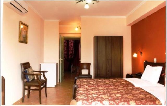 Palatino Hotell Loutra Aidhipsou Exteriör bild