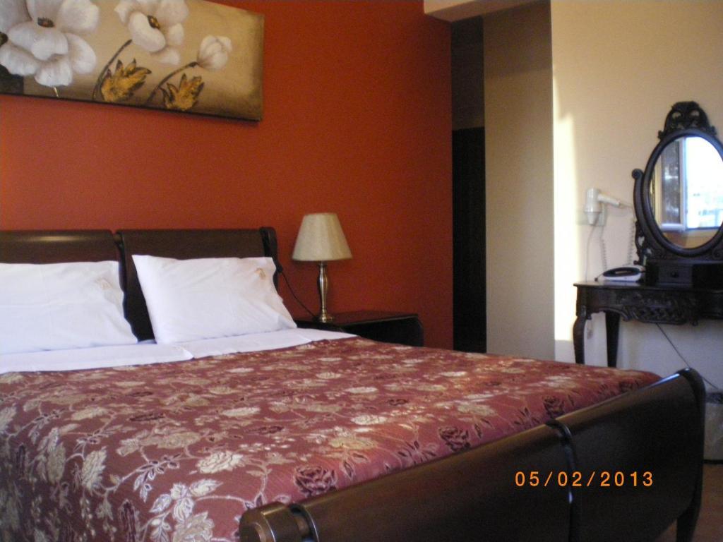 Palatino Hotell Loutra Aidhipsou Exteriör bild