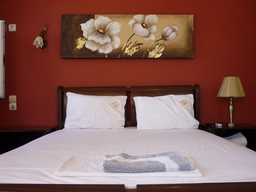 Palatino Hotell Loutra Aidhipsou Exteriör bild