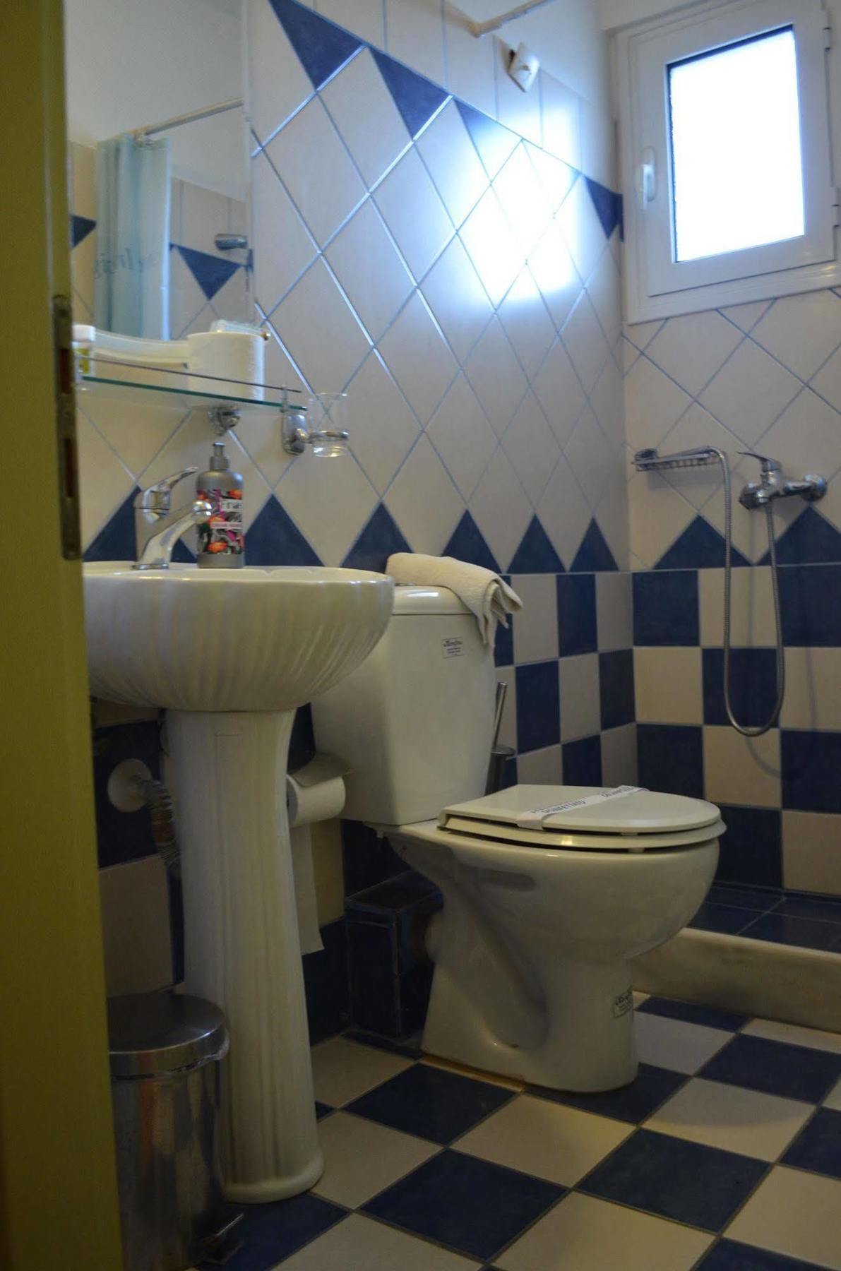 Palatino Hotell Loutra Aidhipsou Exteriör bild